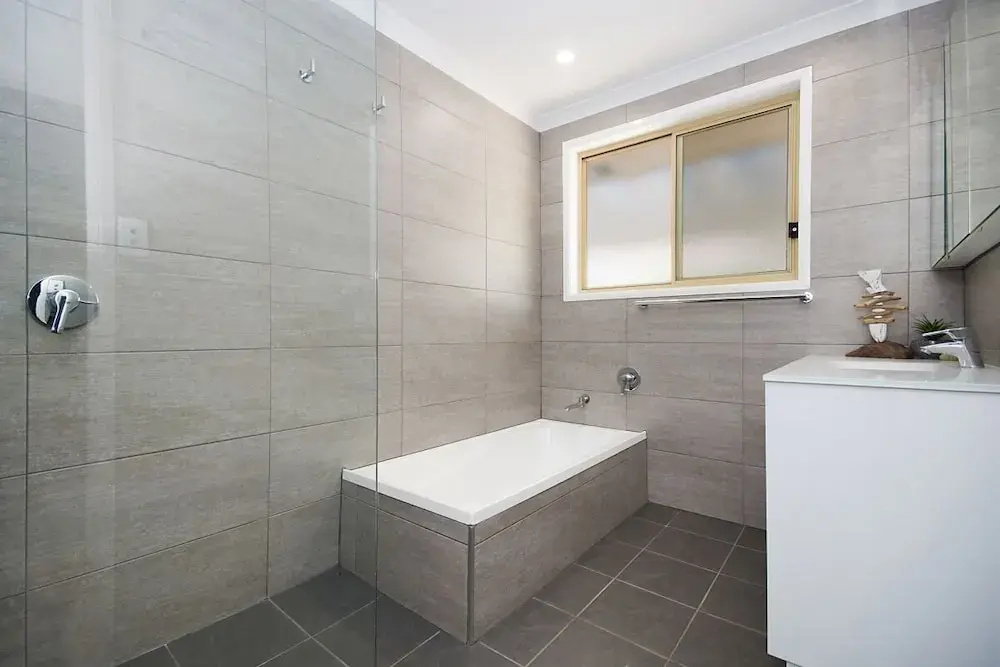 Kailani Beach House - LJHooker Yamba