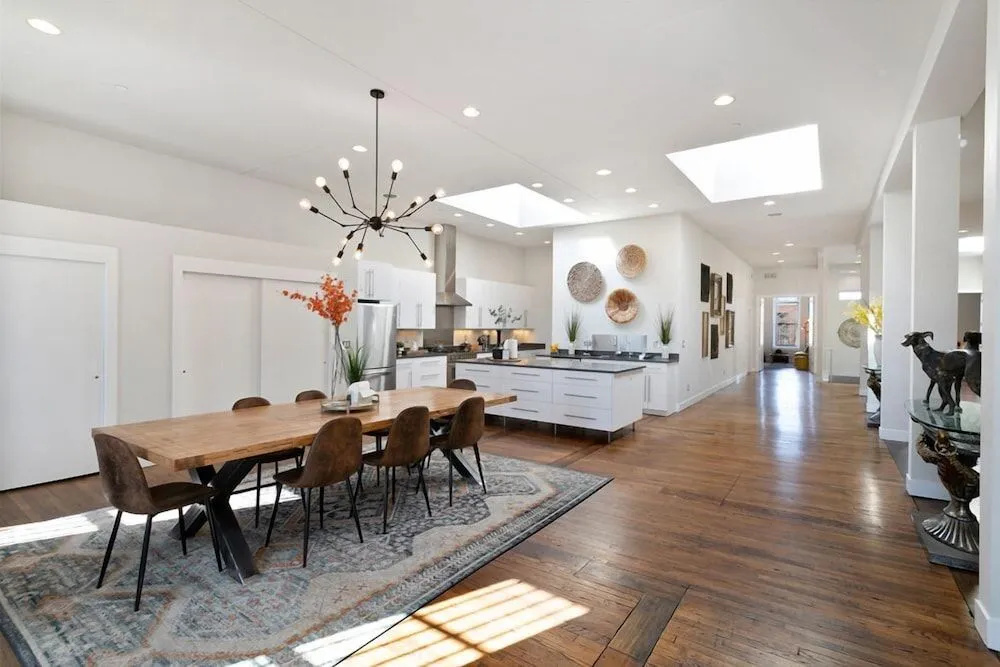 THE PENTHOUSE loft in the heart of Old Town!