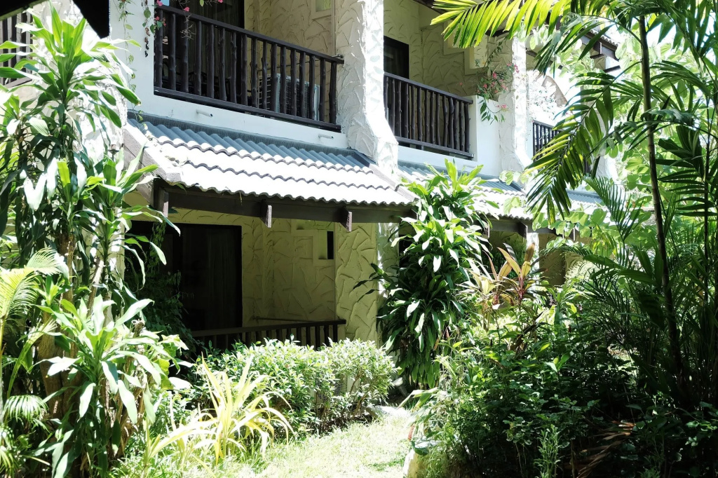White House Resort