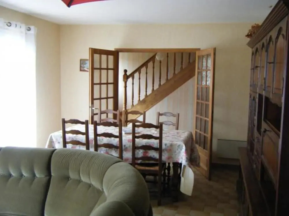 House With 4 Bedrooms in Locmariaquer, With Enclosed Garden - 3 km Fro