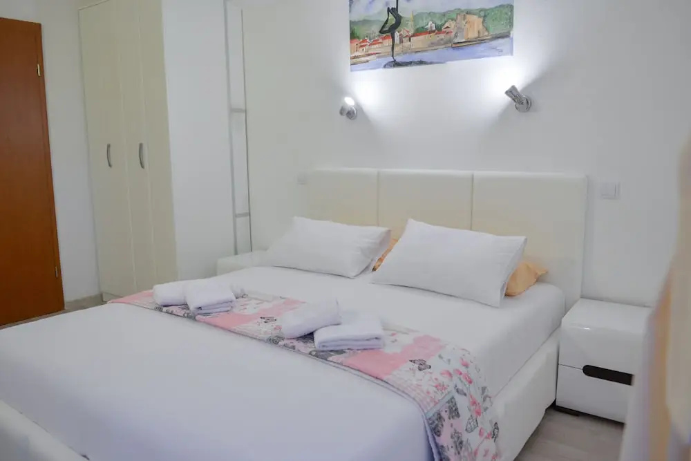 Apartments Cenic