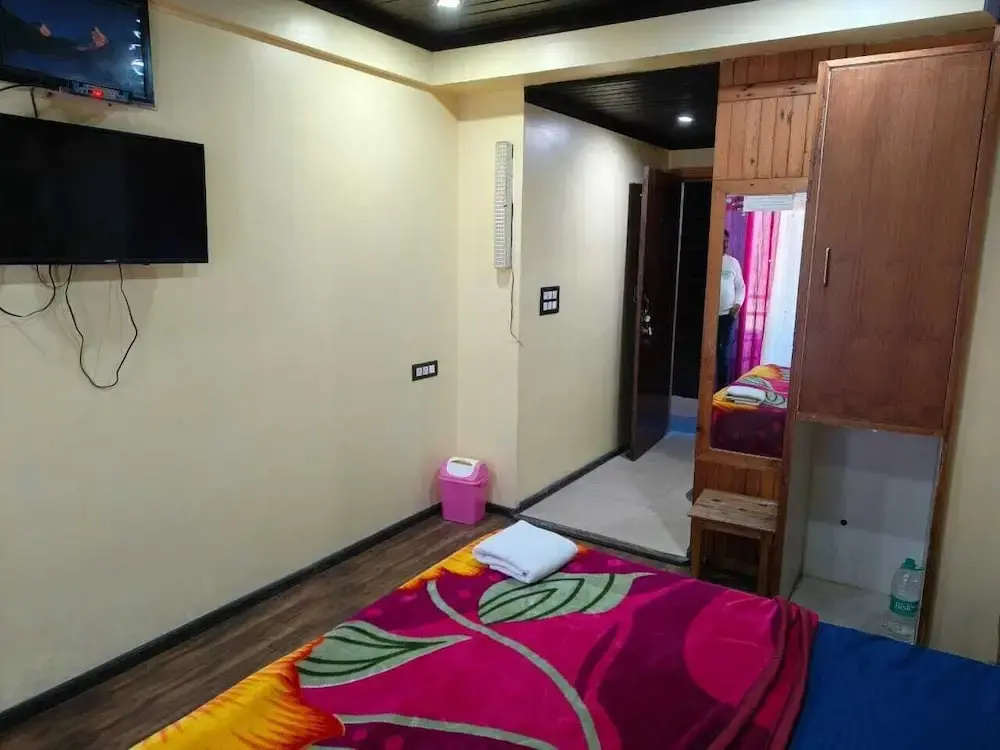 The Oak Trails Eco Lodge