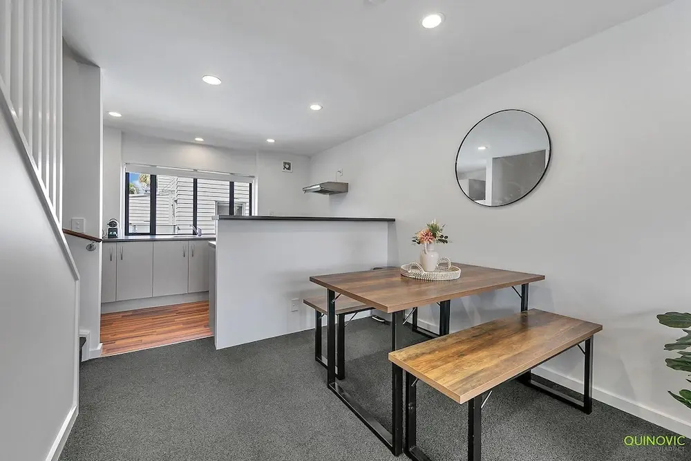 Balcony+Parking 3BR Gem Near Arena | Zodiak Stays