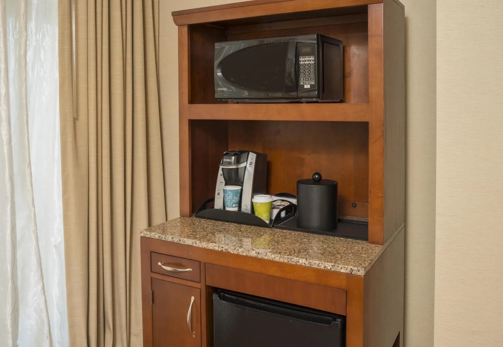 Hilton Garden Inn Alexandria Old Town National Harbor