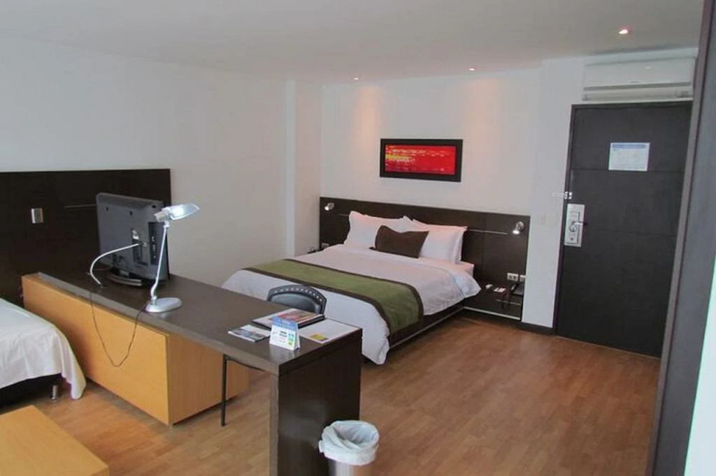Hotel Sky Medellín