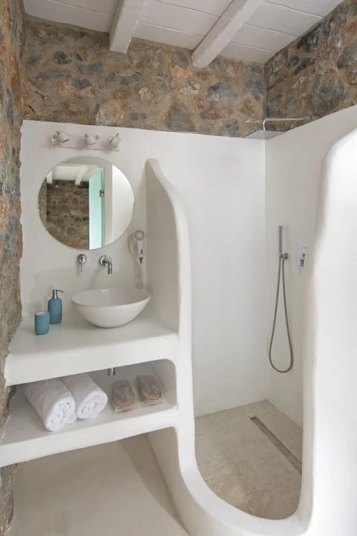 Nisides Suites