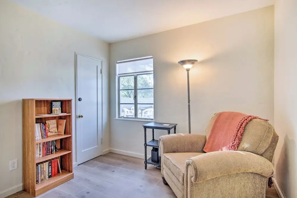 Centrally Located Tucson Home about 5 Mi to Dtwn