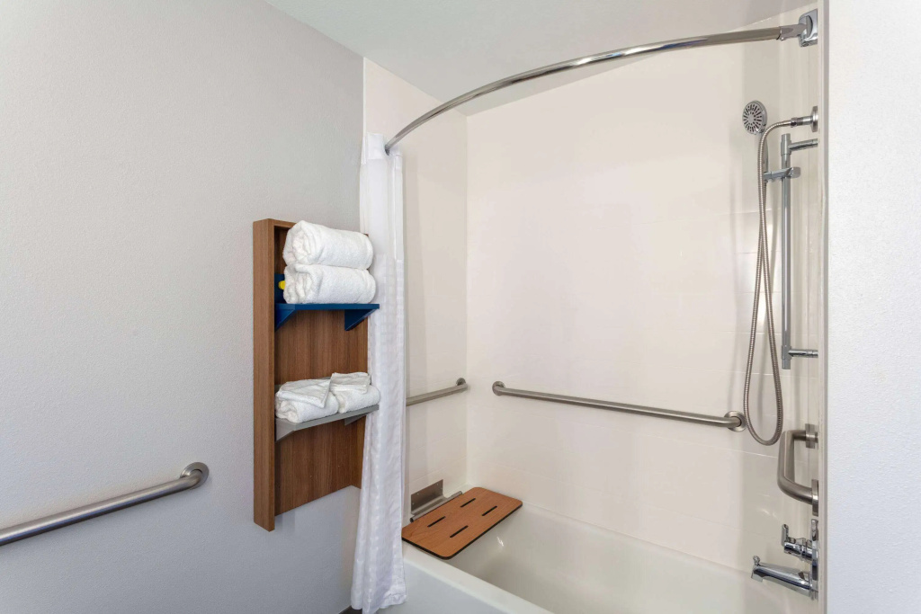 Microtel Inn & Suites by Wyndham Rapid City
