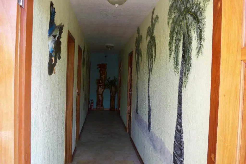 Alan's Paradise Hotel
