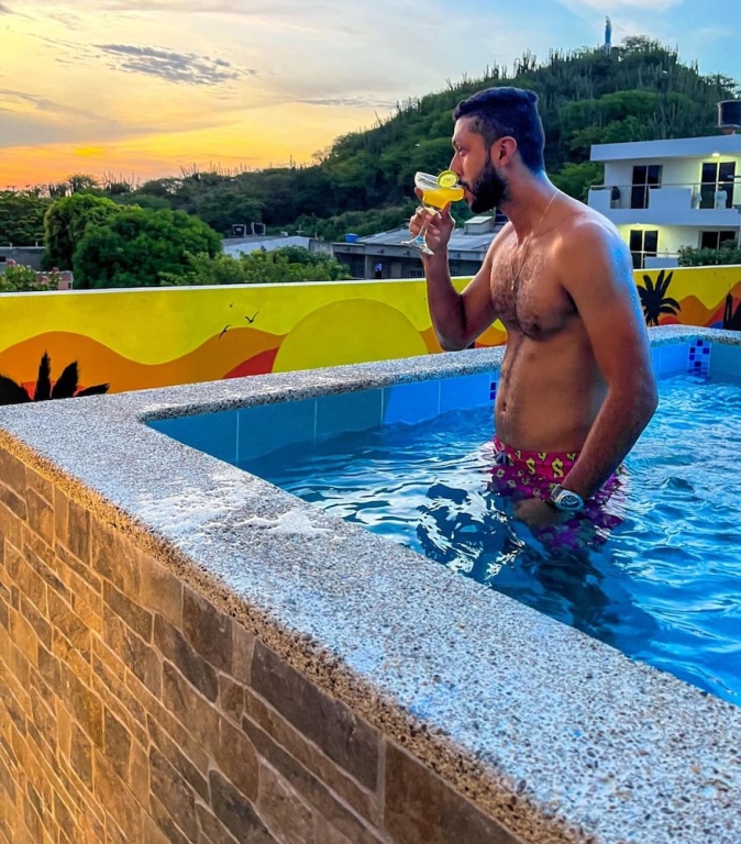 Hotel Tropical YK Santa Marta