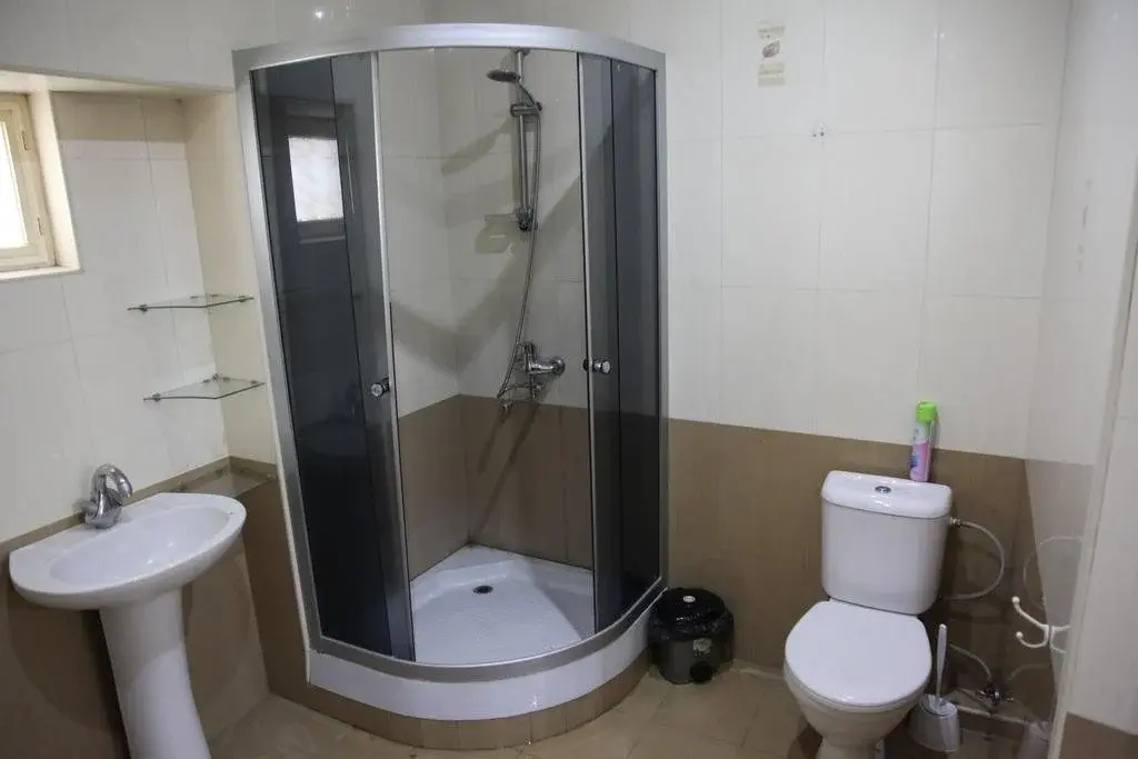 Zebra Hostel & Tours