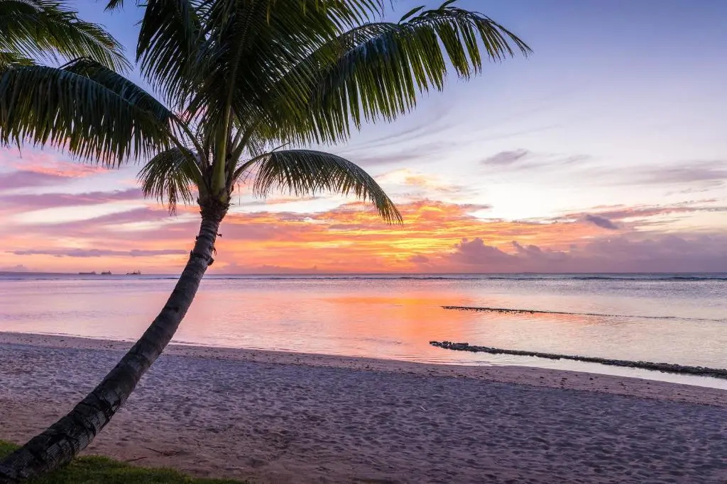 Victoria Beachcomber Resort & Spa - Victoria for 2 - Adults Only