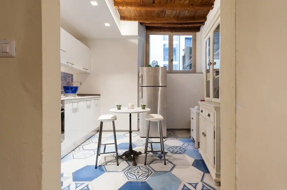 Short-let Florence Charming Suite