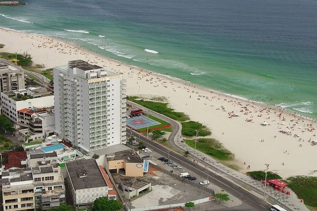 Royalty Barra Hotel