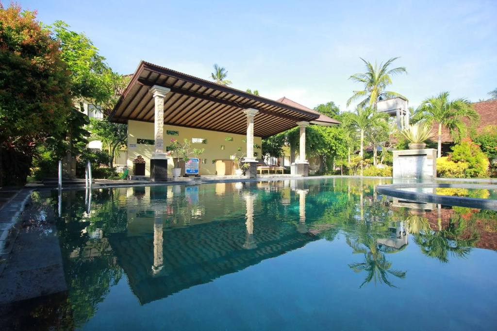 Rossa Garden Hotel