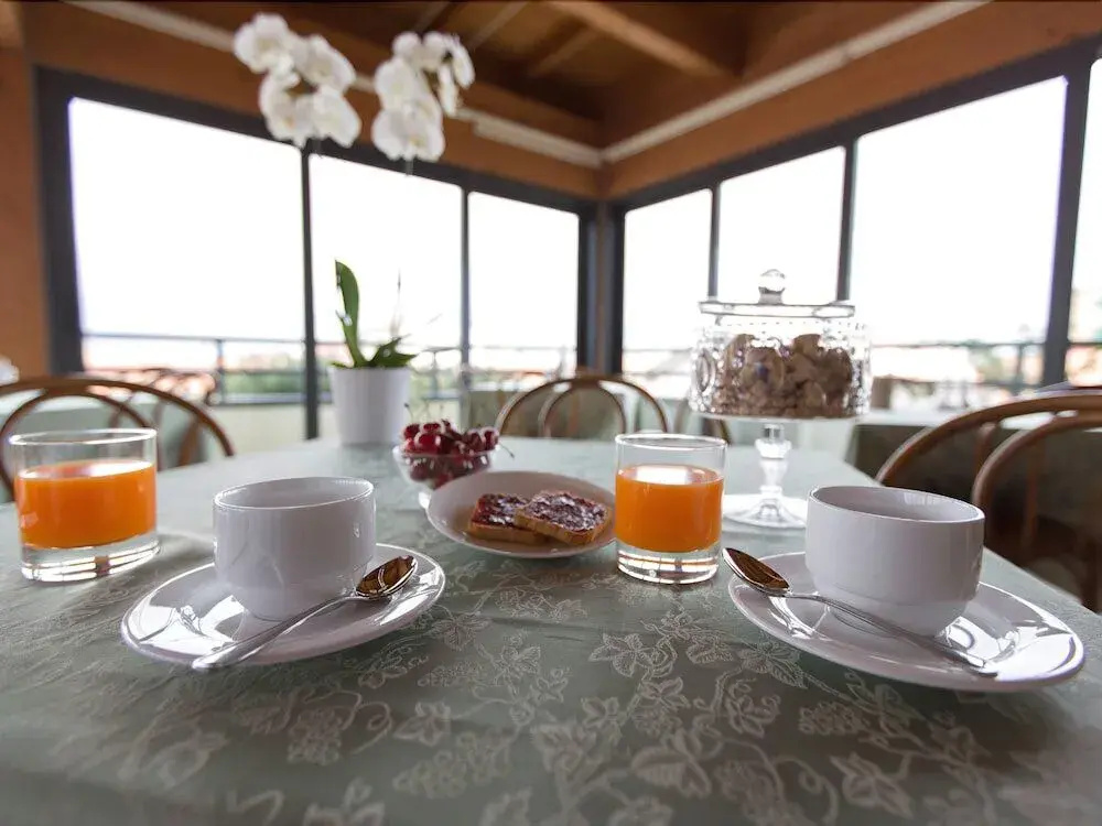 Ristorante Hotel Lucia - 100 mt dal mare