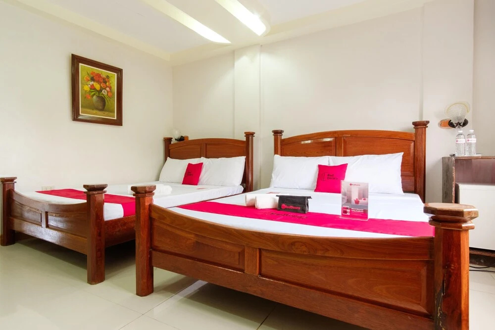 RedDoorz @ PEO Road Palawan