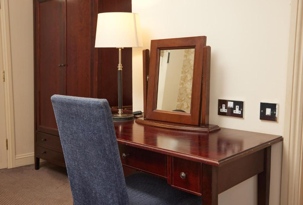 The Bell Hotel Woburn By Greene King Inns