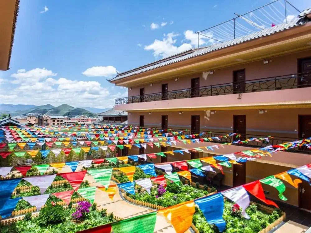 Lugu Shiguang Hotel