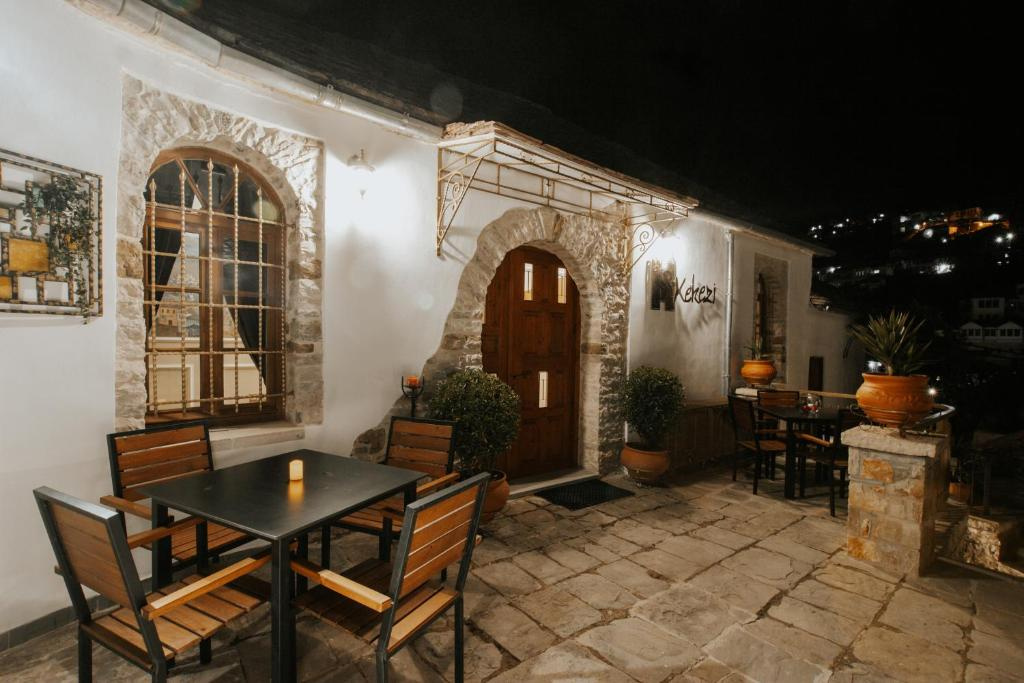 Hotel SS KEKEZI
