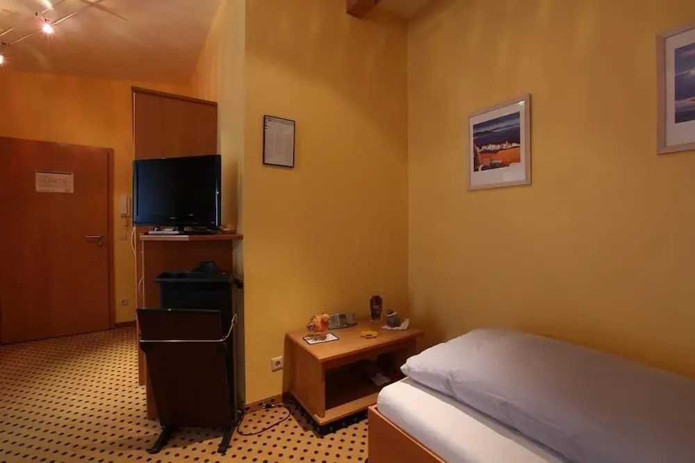 Au P'tit Max - Studios hotel