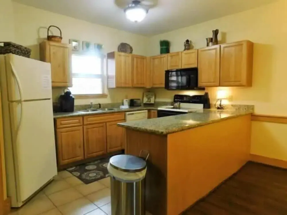 3106 Golf View Hillcrest In The Heart of it All
