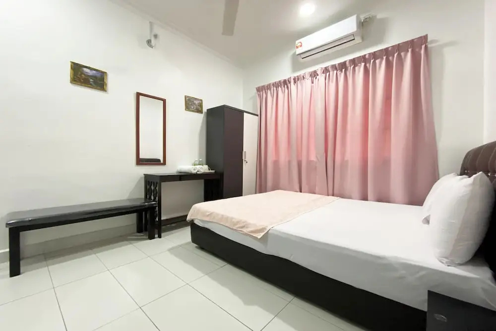 Hotel O Dh Residence