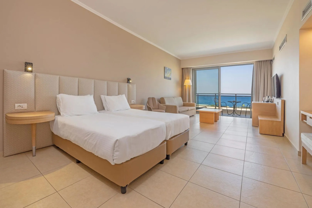 KRESTEN ROYAL Euphoria Resort