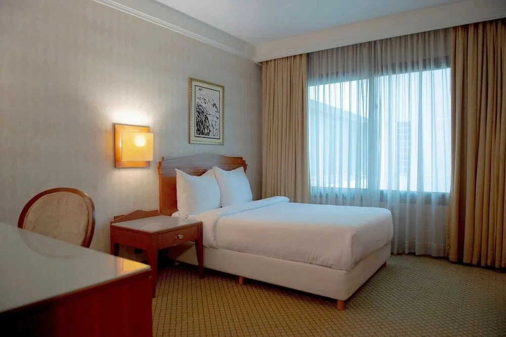 Radisson Sas Martinez
