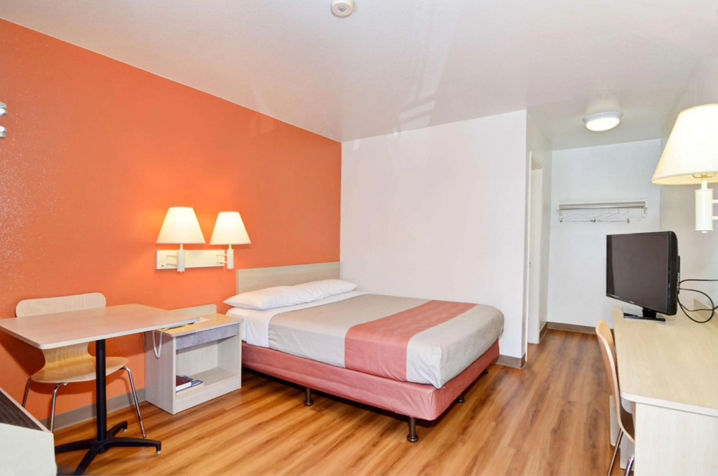 Motel 6-Palm Springs, CA - East - Palm Canyon