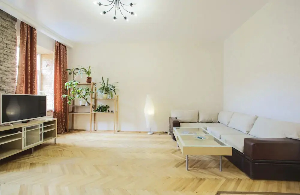 Apartment on Marata 35