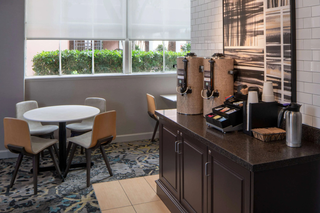 Sonesta ES Suites New Orleans Convention Center