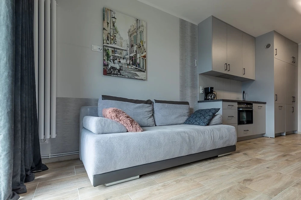 RentPlanet - Apartament Schroniskowa