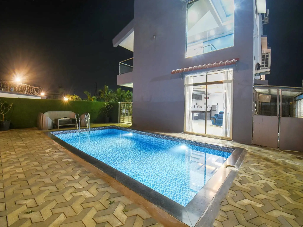 DanCenter Arohi Villa | 4BHK | Pvt Pool | Lonavala