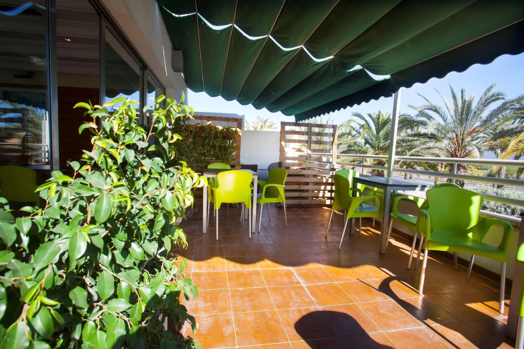 Travelodge Alicante Puerto