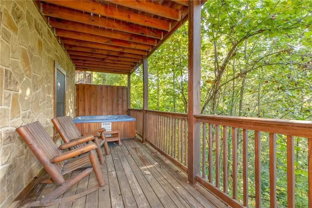Mountain Dreams 4 Bedroom Home with Hot Tub
