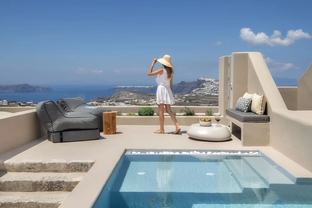 Halcyon Days Suites