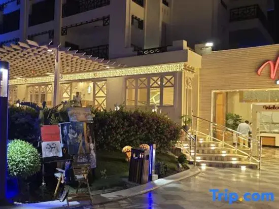 Sahl Hasheesh Finest Chalet - Gravity resort beachfront 2 bedroom - NON EGYPTIAN ONLY