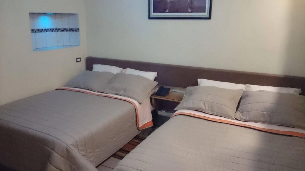 Hotel 1973