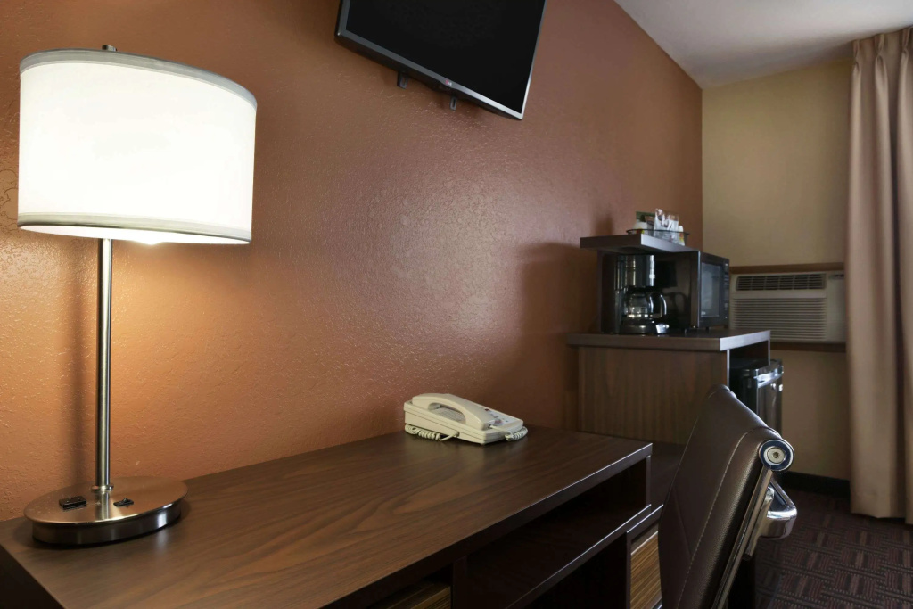 Super 8 by Wyndham Mt. Vernon IL