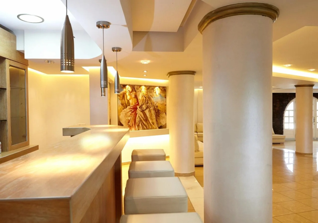 Smy Santorini Suites & Villas