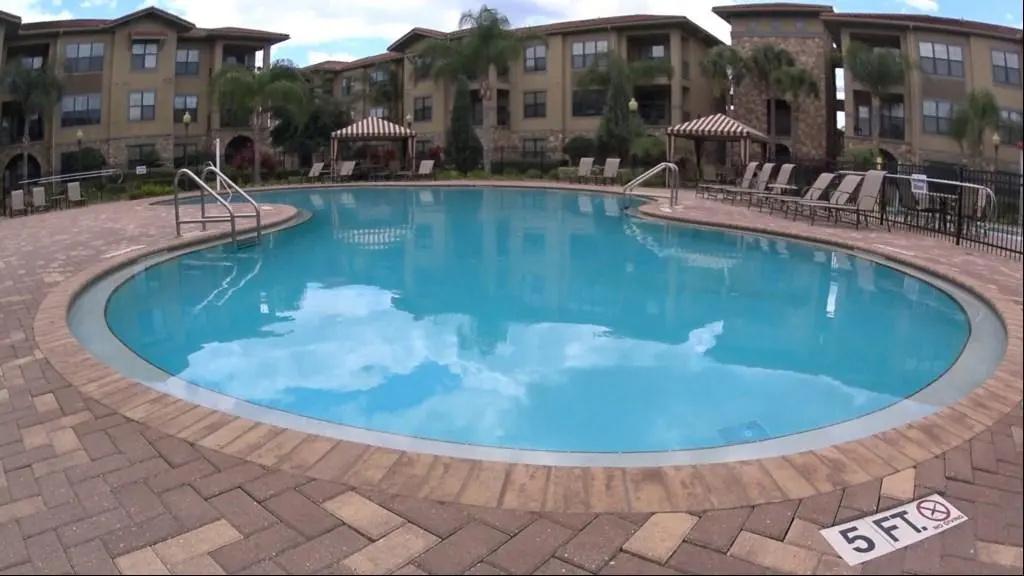 914 Charo Pkwy #111 3 Bedrooms, 3 Bathrooms