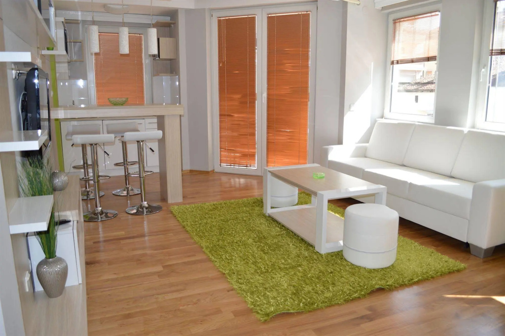 Apartments Matjan with private garages