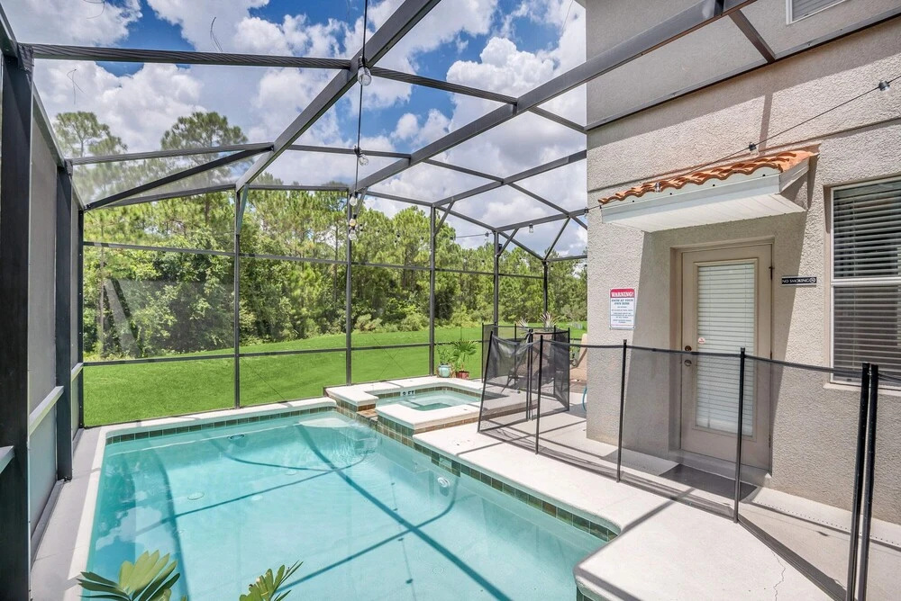 Paradise Palms 2908
