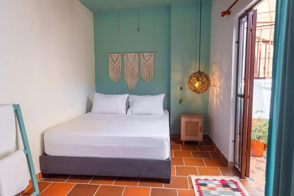 Traveler Hostel