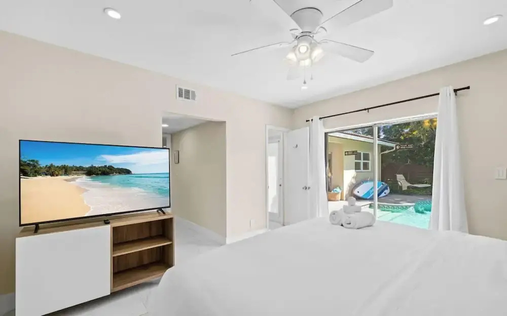 Backyard Oasis Waterfront Pool Paddle Board