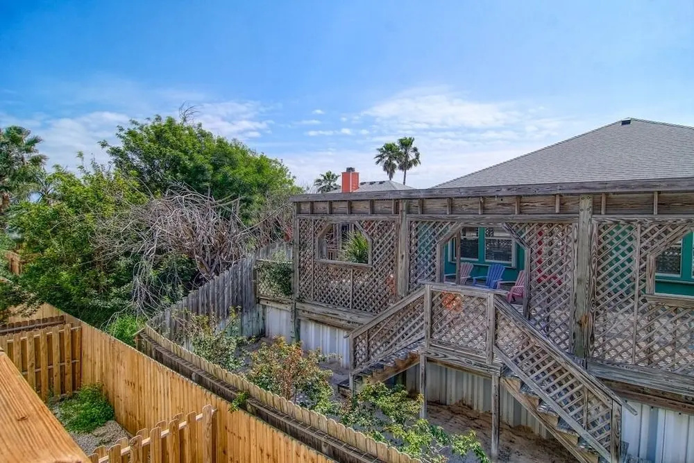Flip Flops and Pop Tops by Silver Sands Vacation Rentals