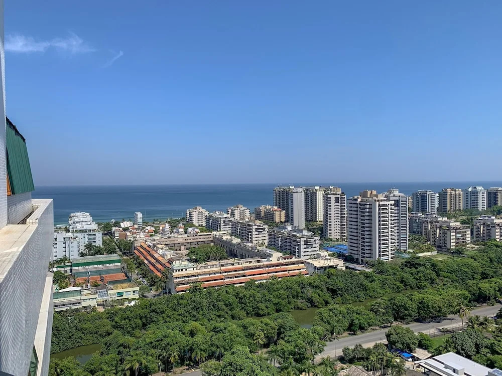 Flat With Services and Pool - Barra