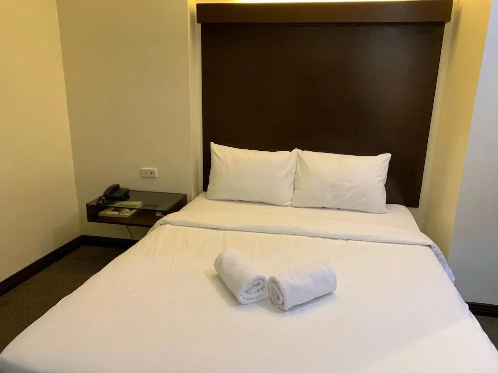 White Knight Hotel Cebu