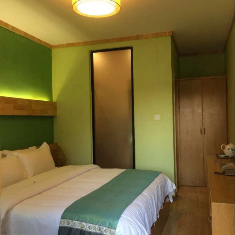 Moon Flower Hotel